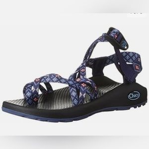 chaco women’s ZX2 strappy sandal blue southwest print